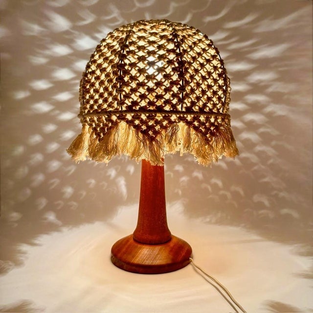 Boho Chic Bohemian Table Lamp in Turned Wood and Macrame, 1970 For Sale - Image 3 of 8
