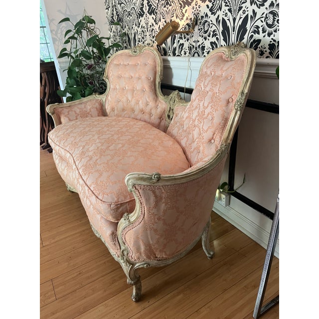 1970s Vintage French Boudoir Style Pink Cushioned Settee With White Wooden Detailed Frame For Sale In Atlanta - Image 6 of 6