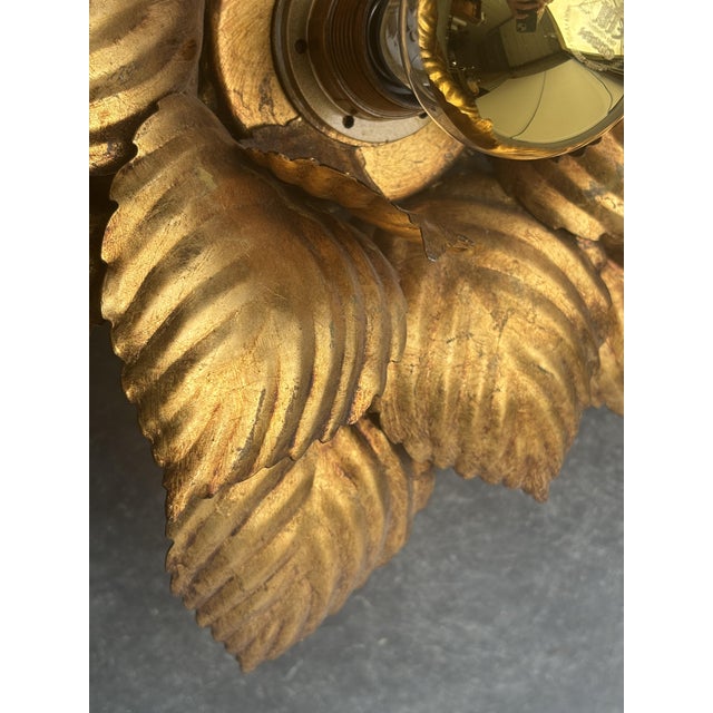 Hollywood Regency Floral Wall Sconce, Italy, 1970s For Sale - Image 3 of 7