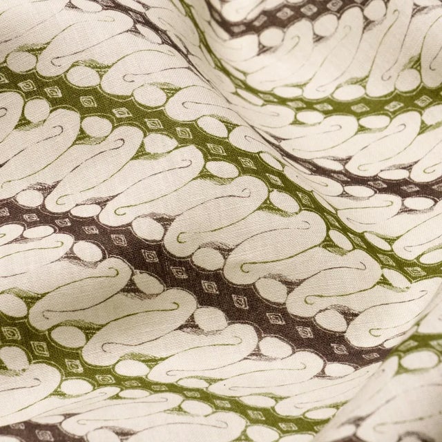 Schumacher SAMPLE - Schumacher X Rita Konig Ronnie Fabric In Green For Sale - Image 4 of 5