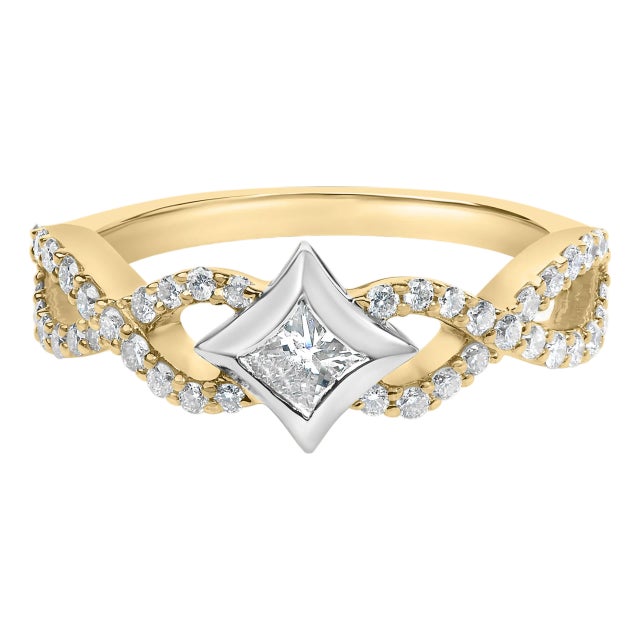 10K Two Tone Color 5/8 Cttw Diamond Kite and Twist Shank Ring (H-I Color,SI2-I1 Clarity) - Size 7 For Sale