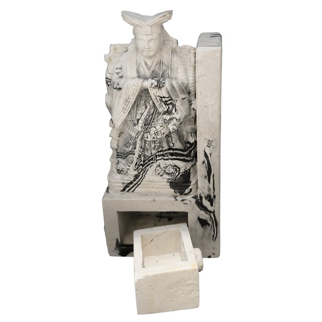 Late 20th Century Pair of Vintage Asian-Inspired Resin Figures Book Ends With Hidden Drawers For Sale - Image 5 of 18