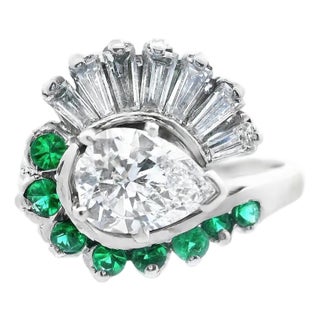 1950s 14k White Gold Pear Shaped Diamond and Emerald Ring With Gia Report Size 8.75 For Sale