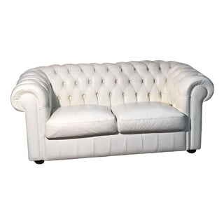 Italian Chesterfield Style Sofa in Leather, 1980s For Sale