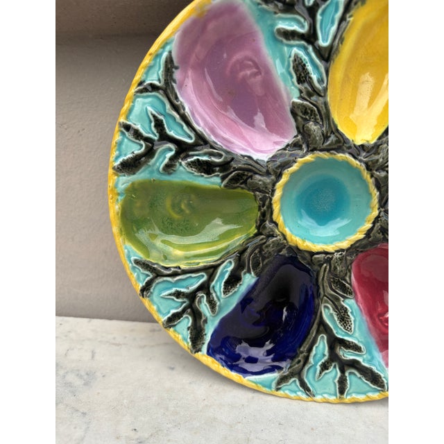 19th Century Majolica Oyster Plate S. Fielding and Co For Sale - Image 4 of 5