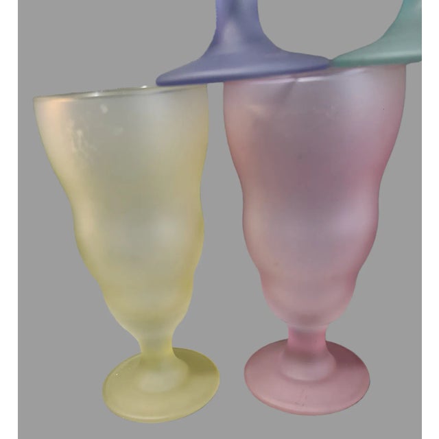 Mid-Century Modern Vintage Frosted Pastel Multicolored Ice Cream Sundae Dessert Glasses- Set of 5 For Sale - Image 3 of 6