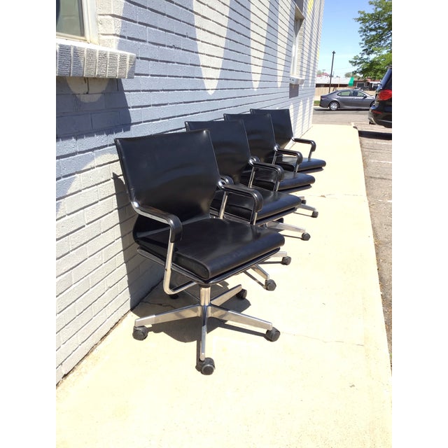 Mid-Century Vintage Uno Dining Roller Dining Chair, Circa 1970s For Sale - Image 11 of 12