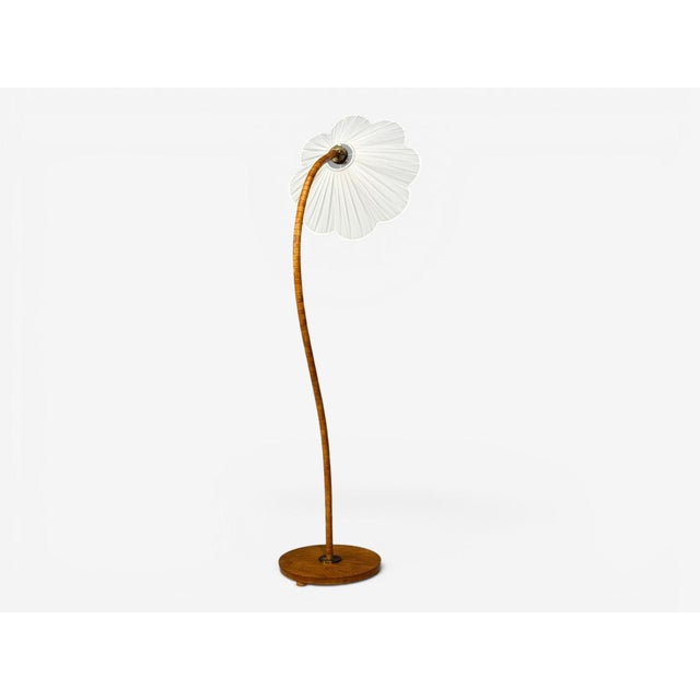 1930s Mid Century Modern, Organic Floor Lamp, Wood, Silk, Sweden For Sale In New York - Image 6 of 12
