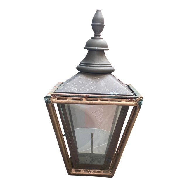 Early 20th Century Cast Iron and Copper Entryway Gas Lantern For Sale