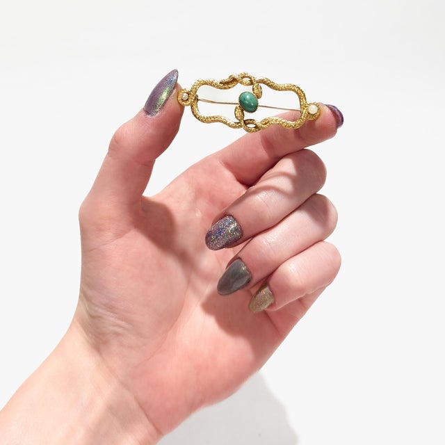 Antique Victorian 14k Gold, Turquoise, & Seed Pearl Intertwined Snakes Brooch For Sale - Image 4 of 12