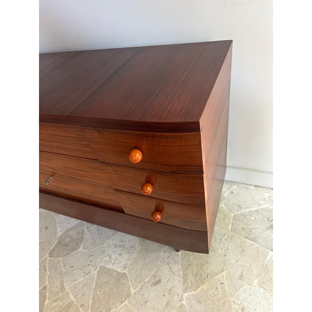 1930s Art Deco Chest of Drawers in Walnut with Bakelite Knobs, Italy, 1930s For Sale - Image 5 of 14