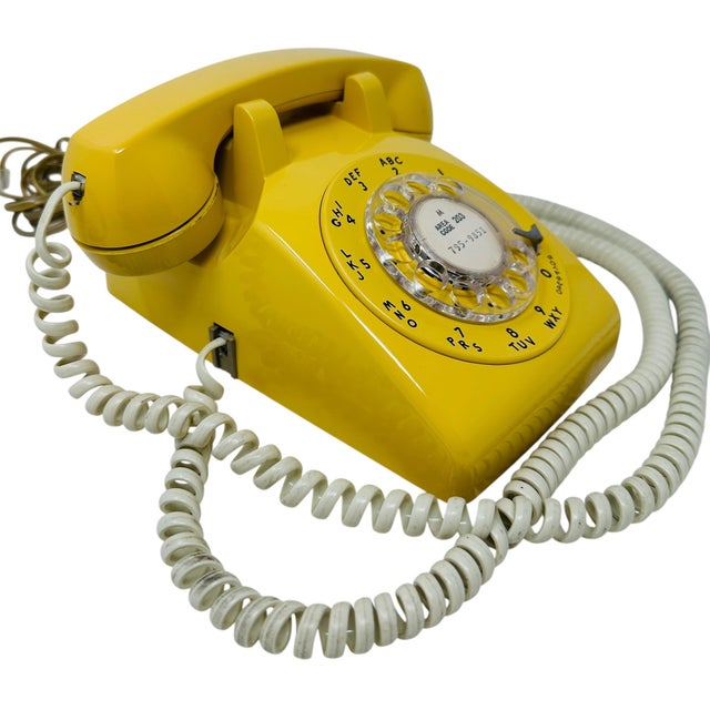 1970s Vintage 1970s Western Electric 500dm Yellow Rotary Phone | Retro Bell System Landline | Mid-Century Modern Decor | Tested & Working For Sale - Image 5 of 14