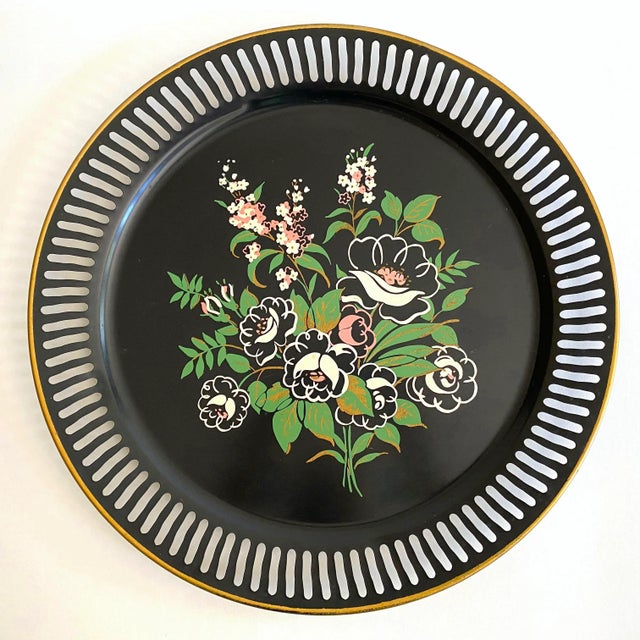 Black Vintage 1950's Floral Lithograph Print Extra Large Round Metal Decorative Serving Tray For Sale - Image 8 of 13