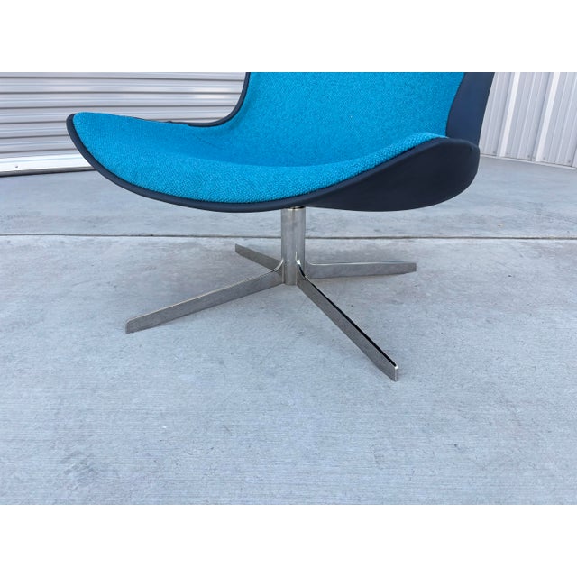 1970s Pair of Mid Century Heavy Chrome Swivel Lounge Chairs For Sale - Image 10 of 13