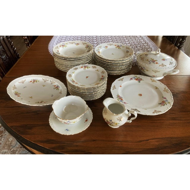 Porcelain Dinner Set from Kahla, 1950s, Set of 39 For Sale - Image 12 of 18