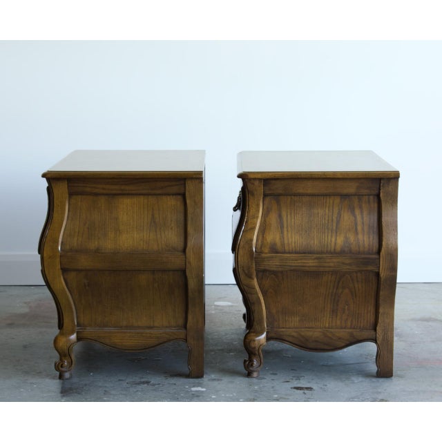 Baker Furniture Company Pair, Baker French Louis XV Style Oak & Burl Bombé Chest Tables/Nightstands, 1960's-1970's For Sale - Image 4 of 7