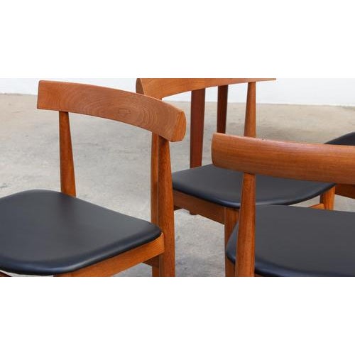 Hans Olsen Roundette Dining Table and Chairs by Hans Olsen for Frem Røjle, 1960, Set of 5 For Sale - Image 4 of 11