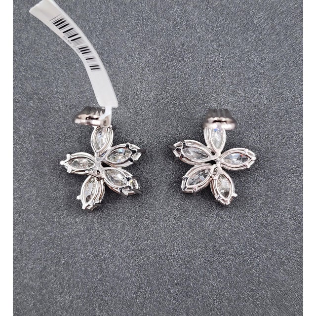 Early 21st Century 8.04 Ct Marquise Flower Diamond Earrings, A Pair For Sale - Image 5 of 8