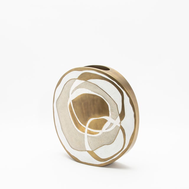 The Rose Vase by R&Y Augousti is a stunning creation that embodies contemporary luxury through its masterful combination...