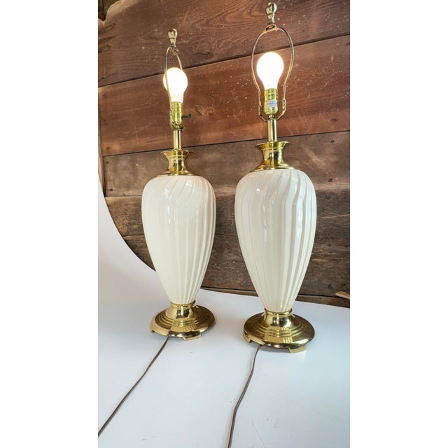 Beautiful Pair of Beige Reticulated Ceramic Table Lamps. Made by: Sunset Lamp Co. Richards MFG. Condition is Used. 24...