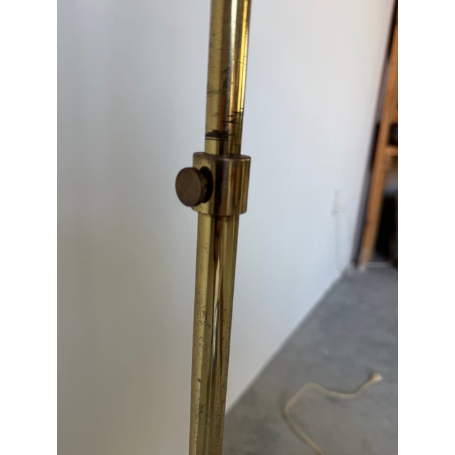 1970s Mid-Century Modern Koch & Lowy Style Adjustable Brass Floor Lamp For Sale In Miami - Image 6 of 12