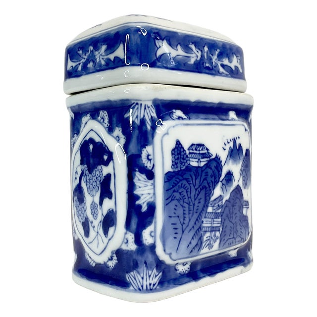 Mid-Century Hollywood Chinoiserie Boho Chic Blue & White Square Ginger Jar For Sale