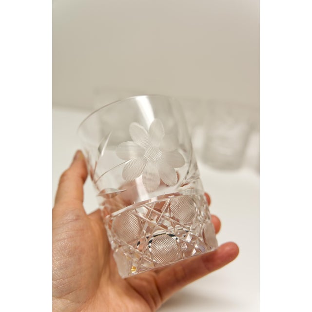 Early 20th Century Brilliant Period Style Cut Glass Daisy Pattern Rocks Glasses Set of 4 For Sale - Image 5 of 5