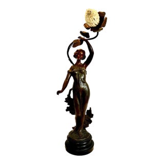 Early 20th Century Art Nouveau Figural Lamp, by Viennese Sculptor Theodor Ullmann For Sale
