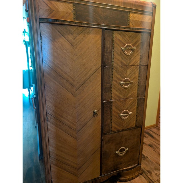 Beautiful piece from the 1930s with original hardware. Excellent condition & complete with minimal wear & tear. Willing to...