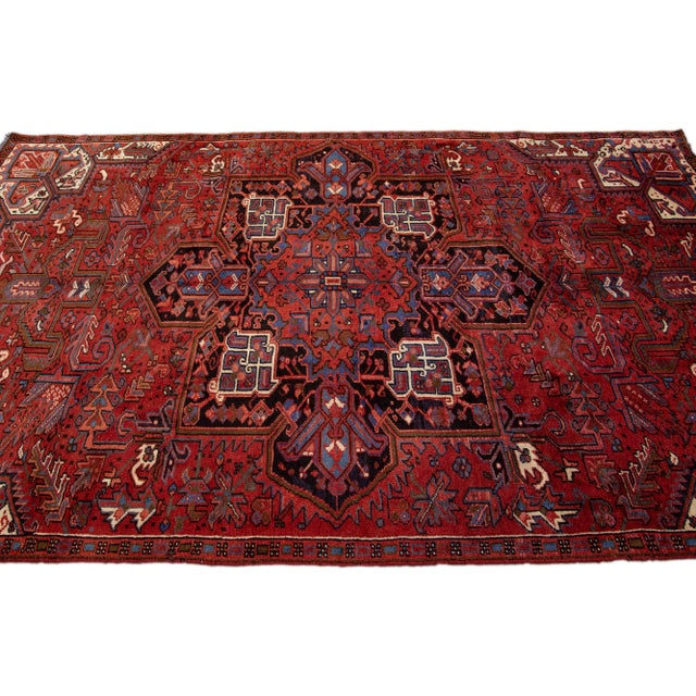 1960s Vintage Handmade Heriz Red Medallion Wool Rug 5'7" X 9'3" For Sale - Image 5 of 10