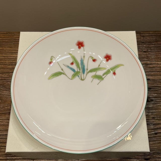 Minimalism Minimalism Retro Painted Floral Porcelain Plate - Set of 5 For Sale - Image 3 of 7
