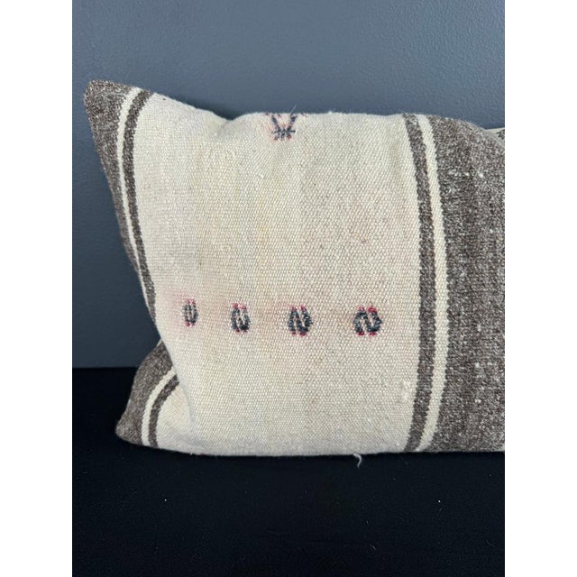 Contemporary Turkish Hemp Pillow Cushion Natural Beige Brown Pillow Cushion Cover 16" x 24" For Sale - Image 3 of 4