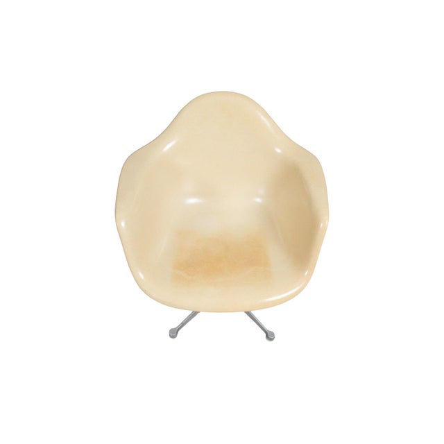 1980s 1980s Pair Bucket Fiberglass Swivel Chairs Charles Eames for Herman Miller For Sale - Image 5 of 10