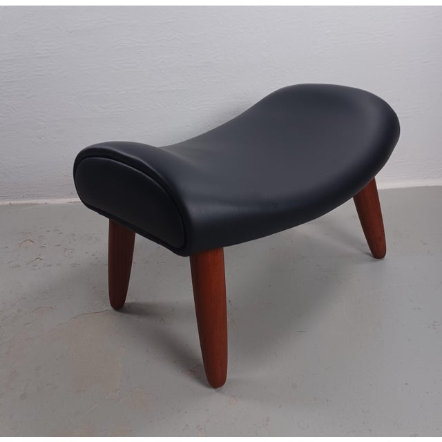 Wood Fully Restored Danish Ottoman in Teak and Black Leather, 1960s For Sale - Image 7 of 7