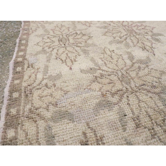 Rustic Galerie Shabab Collection Mid-20th Century Turkish Anatolian Throw Rug For Sale - Image 3 of 6