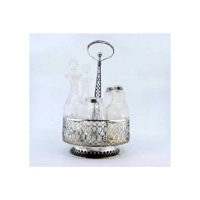 Metal Cruet with Silver Structure and Grid in Cut Glass For Sale - Image 7 of 9