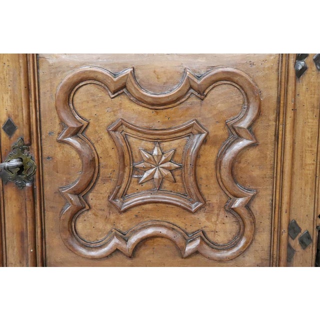 Mid 17th Century Hand Carved Walnut Kneeler For Sale - Image 6 of 18