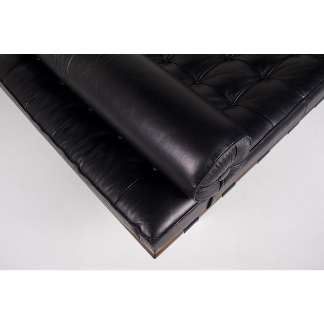 Vintage Barcelona Daybed in Black Leather by Mies Van Der Rohe for Knoll, 2000s For Sale - Image 6 of 16