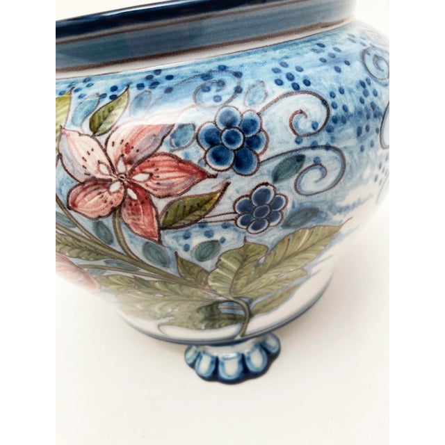 Rustic European Late 20th Century Tichelaar Makkum Three-Footed Hand-Painted Planter For Sale - Image 3 of 10