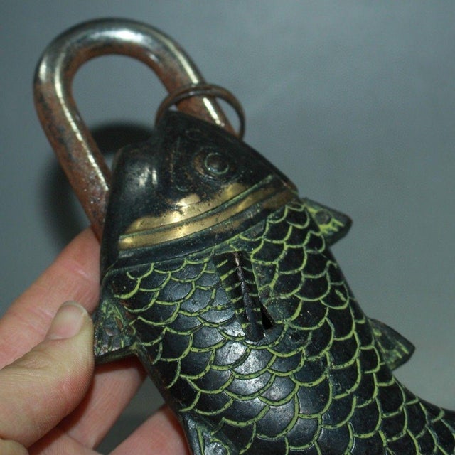 Late 20th Century Vintage Nepalese Brass Fish Padlock With Skeleton Keys - Tibetan Style Lock For Sale - Image 5 of 9