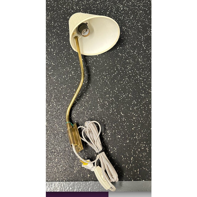 Mid-Century Modern Lisa Johansson-Pape Sconce in Fabric and Brass, Ornö, Finland, 1950s For Sale - Image 3 of 4