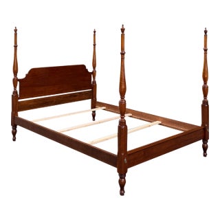 1970s Virginia Galleries Henkel Harris Traditional Solid Cherry Queen Poster Bed For Sale