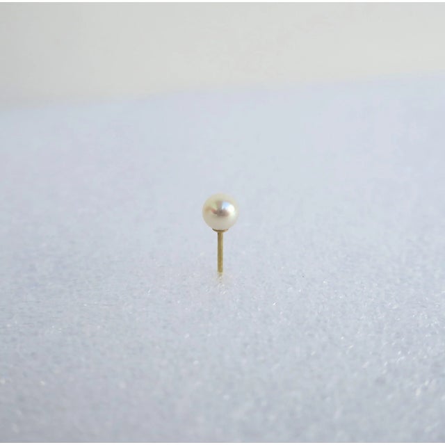 Late 20th Century Pearl Earring With 14 Karat Gold Post, 1 Piece For Sale - Image 5 of 7