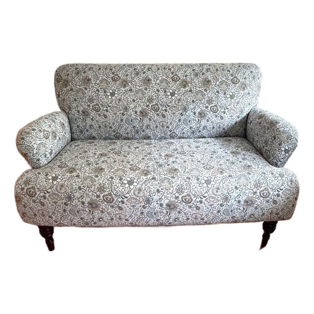 Garnet Hill Hamptons Settee For Sale