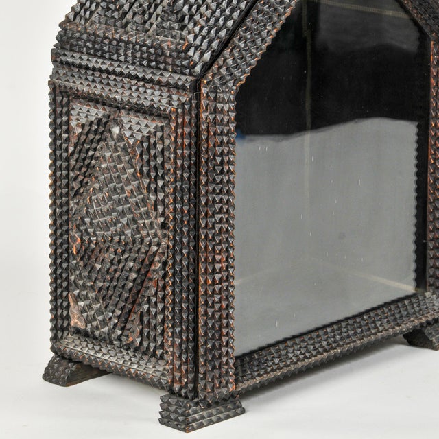 Rare 19th Century German Tramp Art Nicho Box – Intricate Notch Carving For Sale - Image 4 of 18