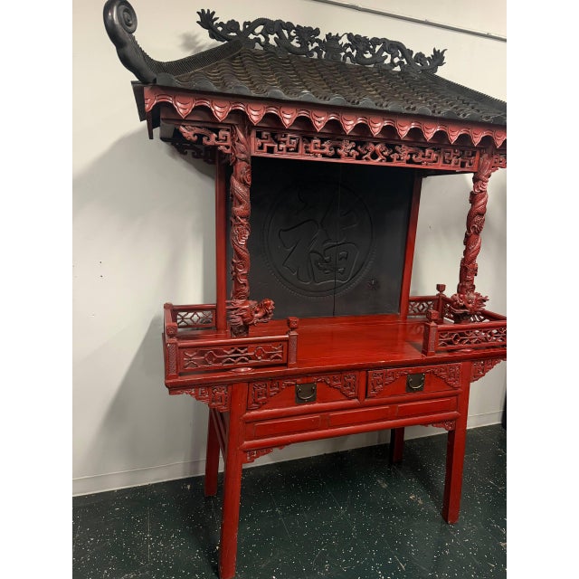 Late 20th Century Large Hand-Carved Chinese Dragon Altar Shrine Cabinet With Temple Roof For Sale - Image 4 of 8