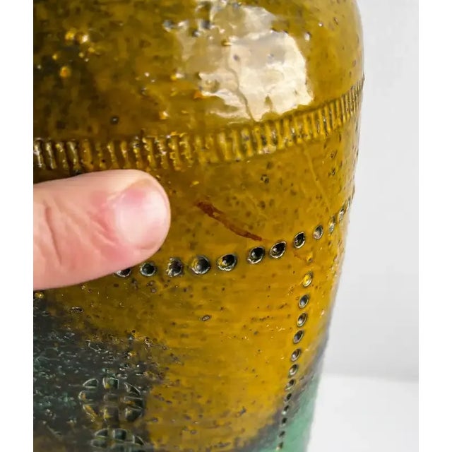 Mid 20th Century Large Italian Raymor Bitossi Ceramic Vase For Sale In Philadelphia - Image 6 of 13
