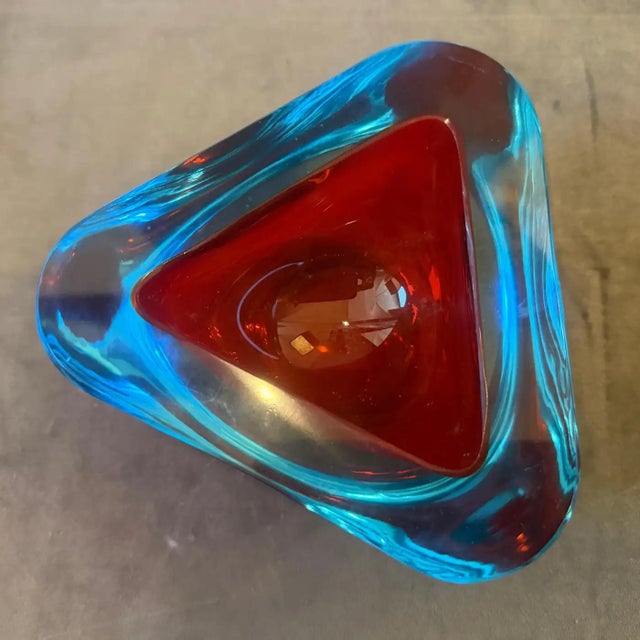 1970s 1970s Seguso Space Age Sommerso Red and Blue Murano Glass Bowl For Sale - Image 5 of 12