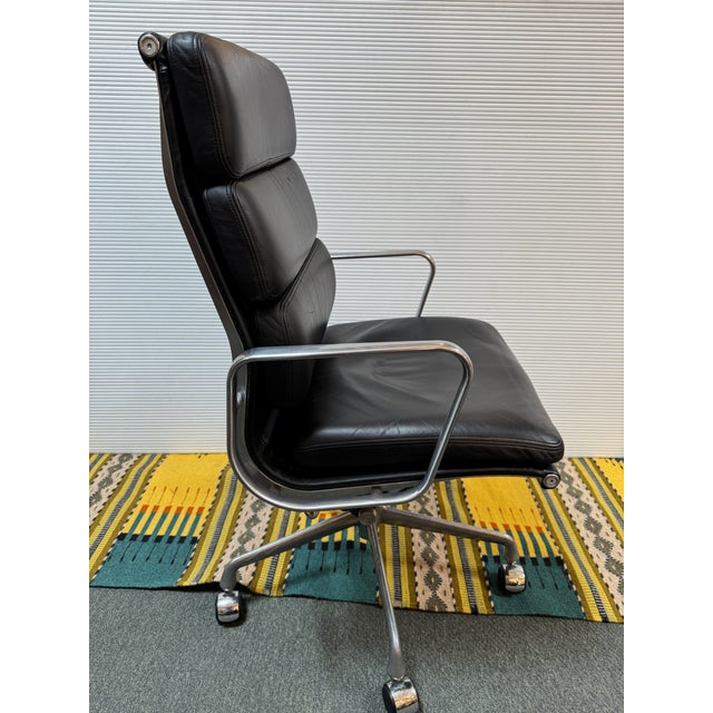 Mid-Century Modern Eames for Herman Miller for Executive Office Chair, Vintage For Sale - Image 3 of 12