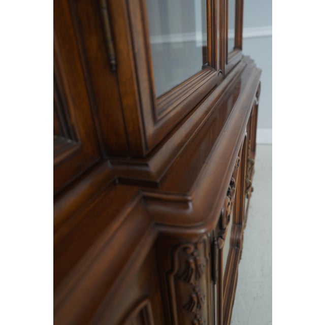 Karges French Louis XV Walnut China Cabinet For Sale - Image 14 of 18
